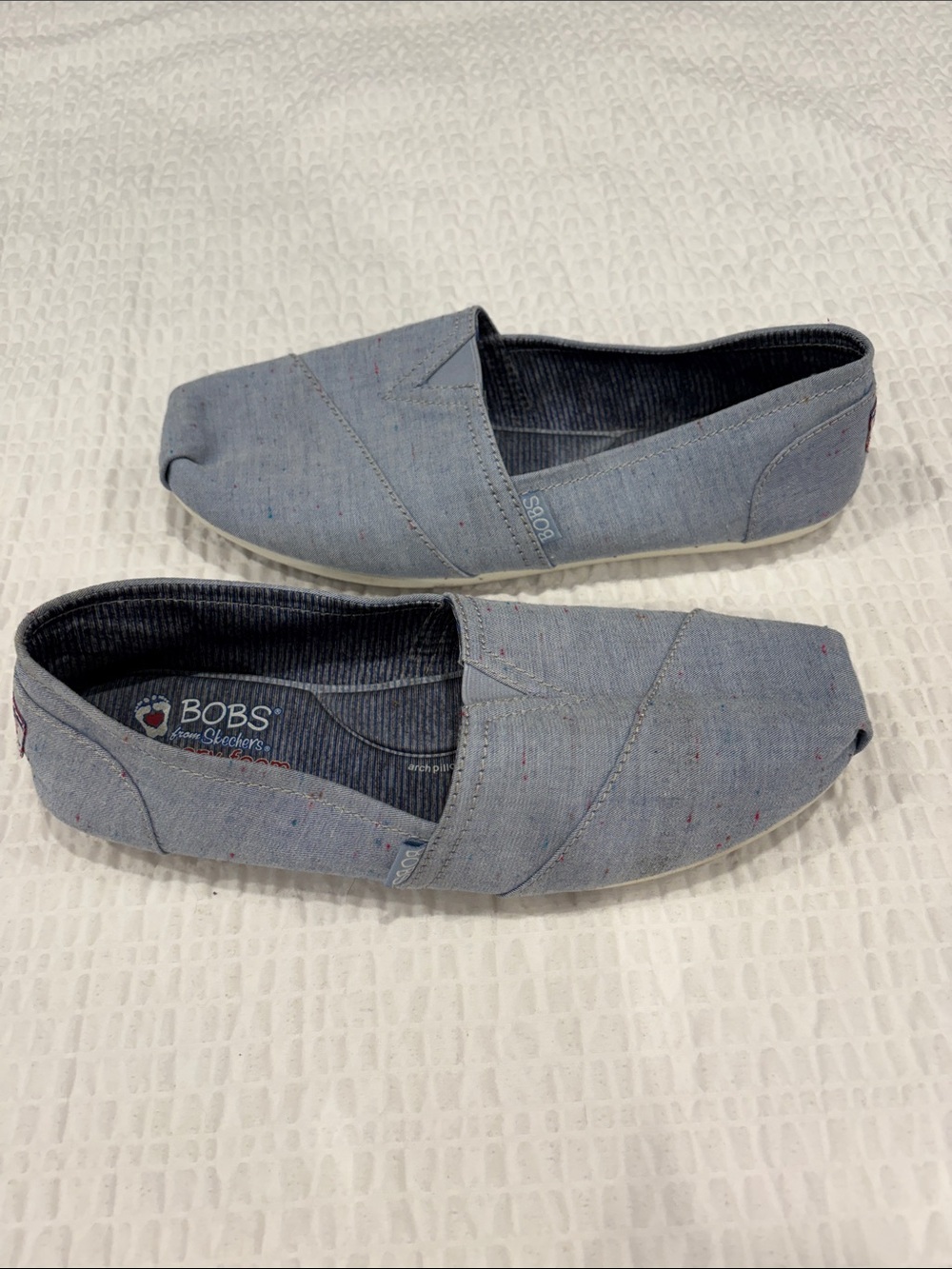 Skechers BOBS Slip-On Loafers in Light Blue Chambray
Ladies size 10